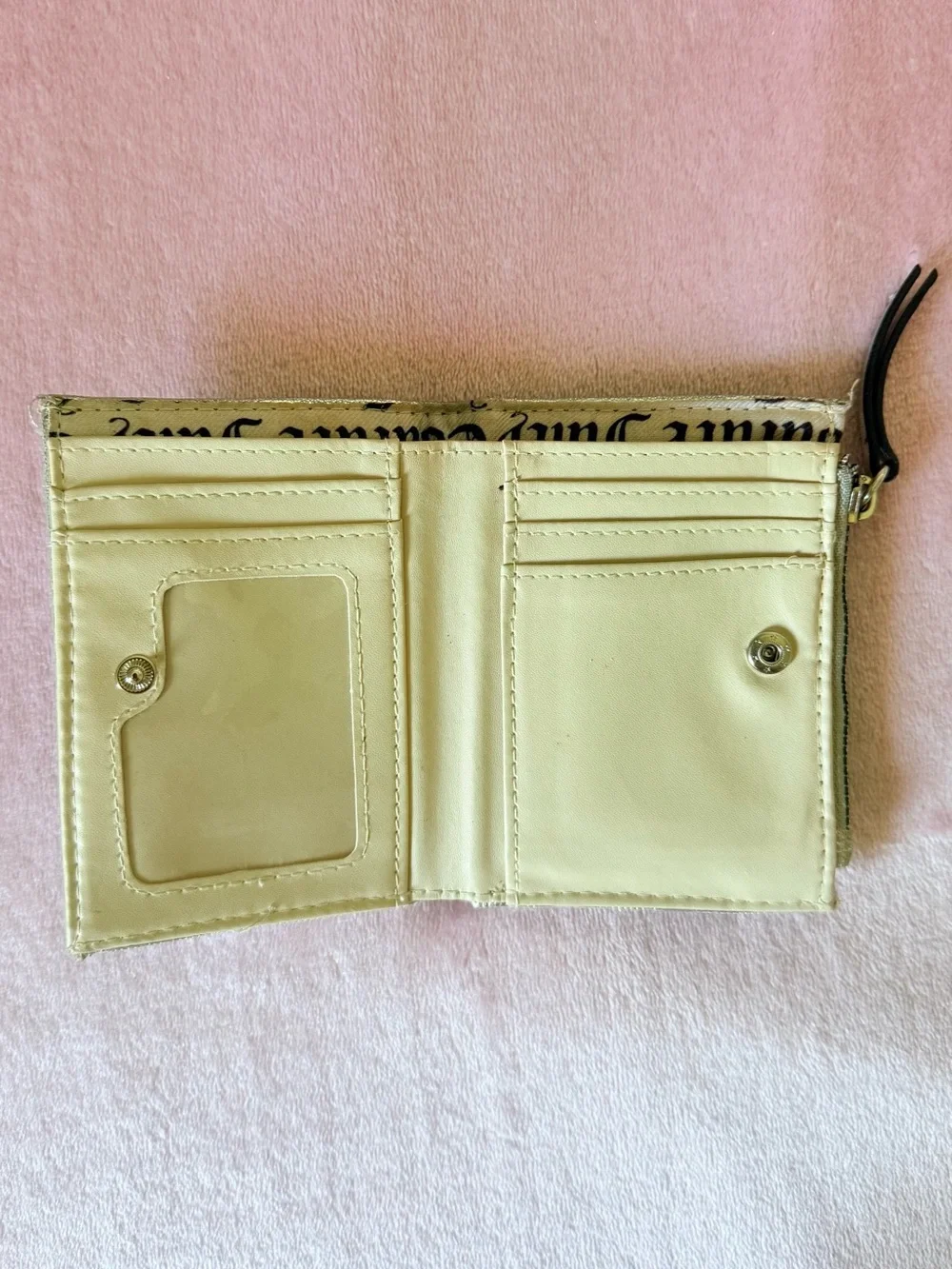 Juicy Couture Metallic grey Heart Charm Card Case